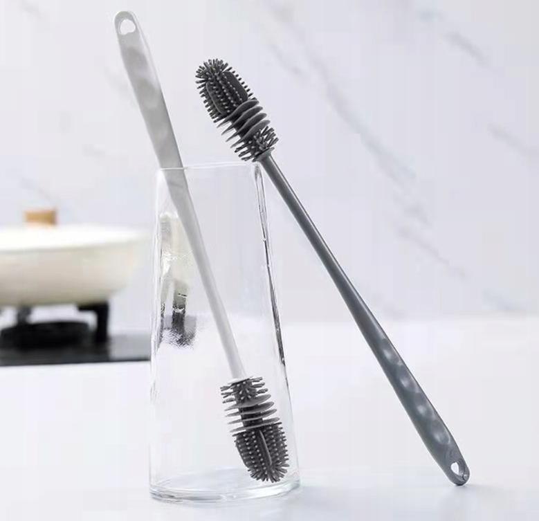Silicone brush for washing bottles and glasses