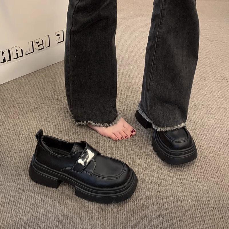 Fashion Sponge Cake Thick Soled Women's Small Leather Shoes New 2024 Spring Black Thick Heel Retro British Style Loafers Single Shoes