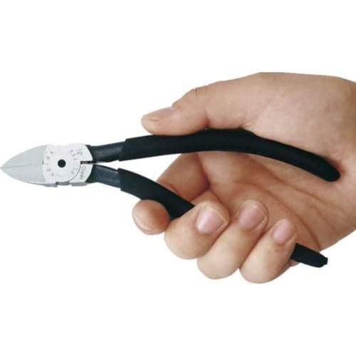 Keiba Ergonomic Cutting Nippers for Plastic, Right-Handed, Flat Tip, 150mm, PL-746