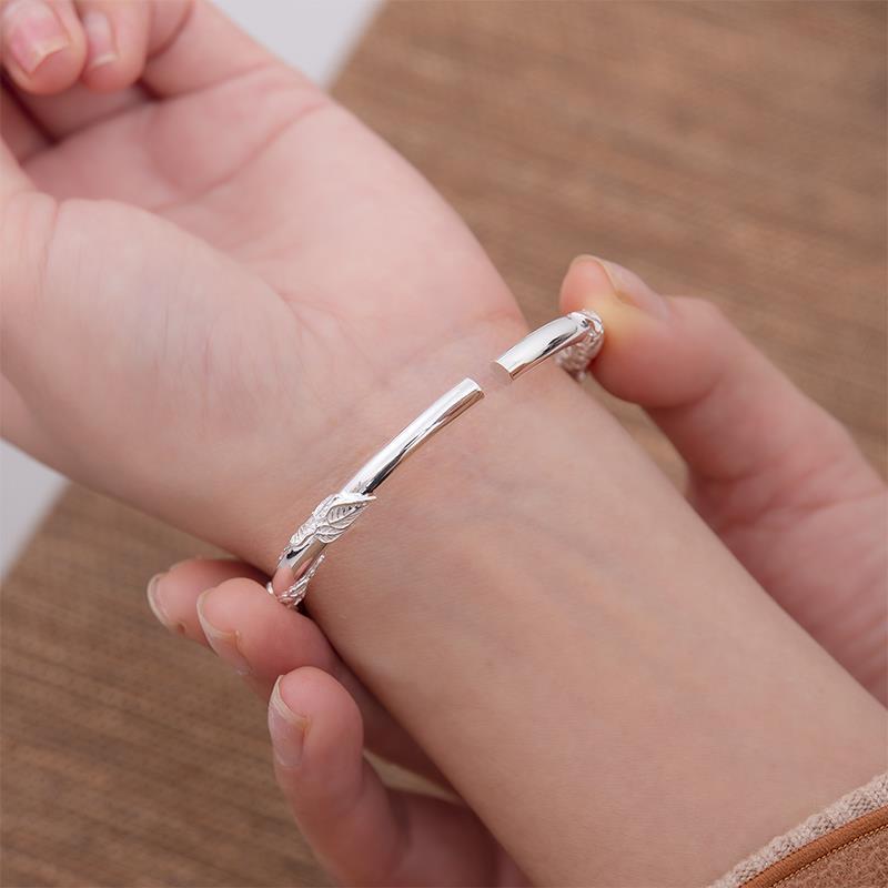 Bracelet jonc fleur en cuivre blanc plaqué argent - Collection Trois vies trois mondes Bracelet polyvalent pour femmes