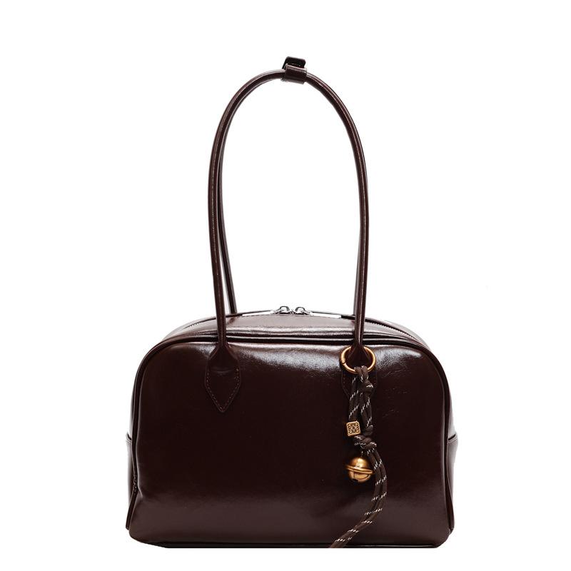 Large capacity bag women's 2025 new fashion high sense retro shoulder bag commuter versatile pillow bag big bag