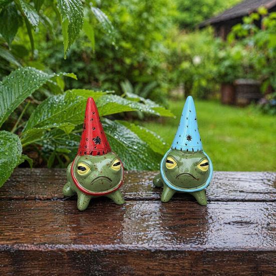 Huaqianguhh Miniature Frog Figurine, Little Statue with A Party Hat, Decorative Resin Ornament for Outdoor Garden Courtyard