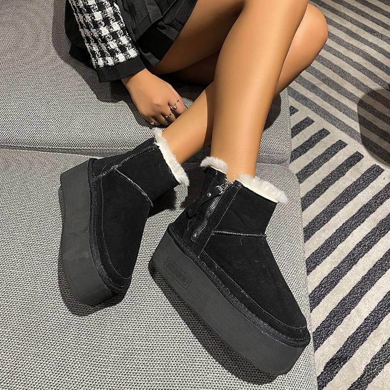 

Мода 2024 года. Новые туфли на толстой подошве. Женские сапоги с рукавами. Зимние плюшевые теплые короткие зимние сапоги с круглым носком. 40 чёрный