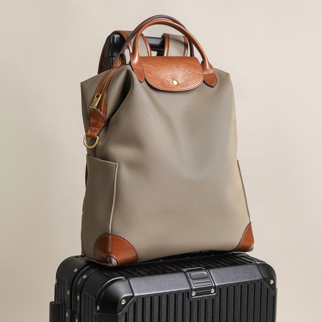Neuer Trendiger und Hochwertiger Rucksack, Pendler-Computertasche, Leichter und Großer Kapazitäts-Nylonrucksack, Geschäftsreise-Tasche