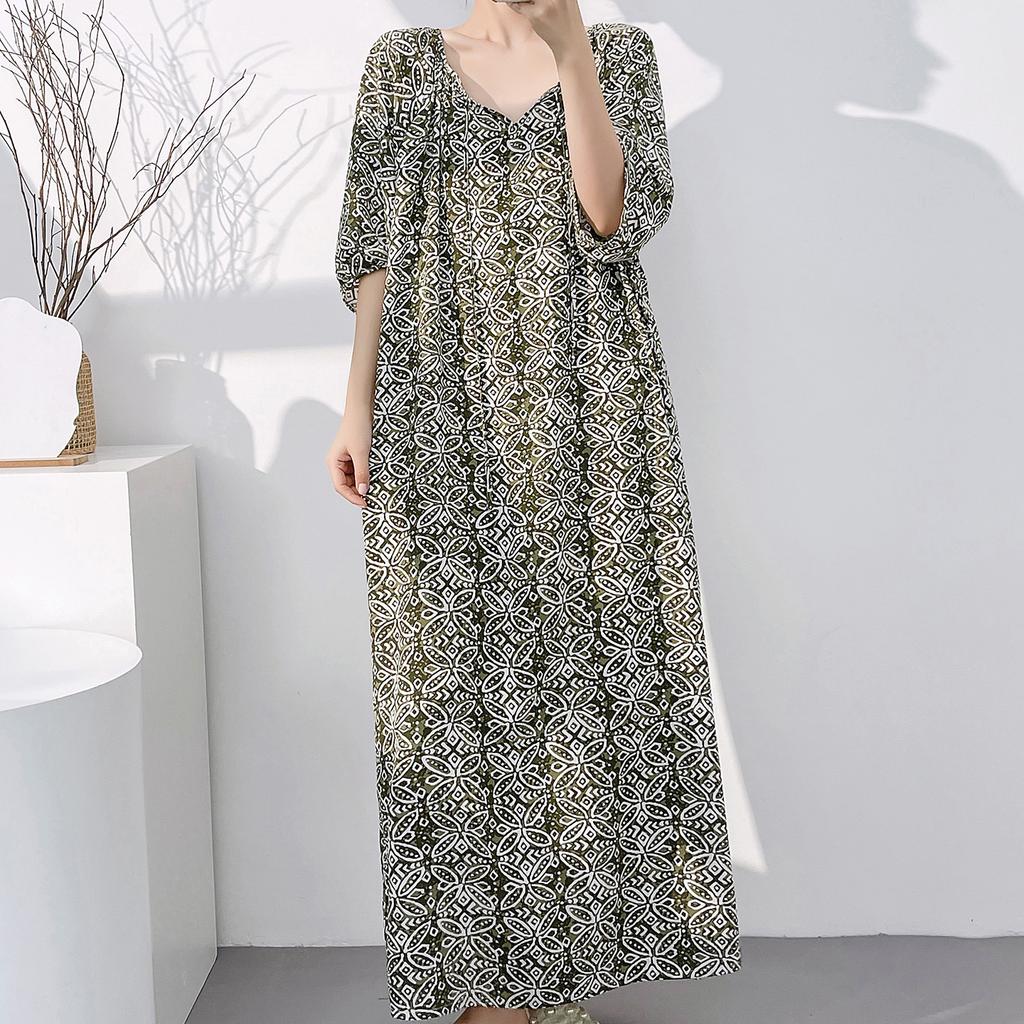 1011 new cotton and silk nightdress women's summer short-sleeved pajamas cartoon pony element long loose cotton silk skirt can be worn outside