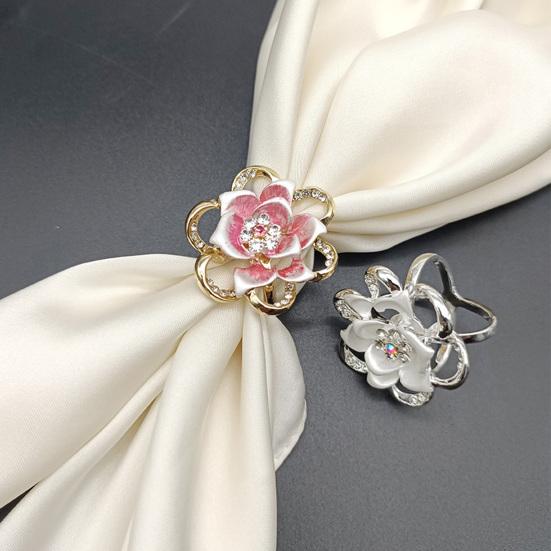 Women Brooch High-Gloss Rhinestone Inlay Sparkling Enamel Rose Flower Design Lapel Pin Non-Slip Buckle Scarf Badge Clothing Bags