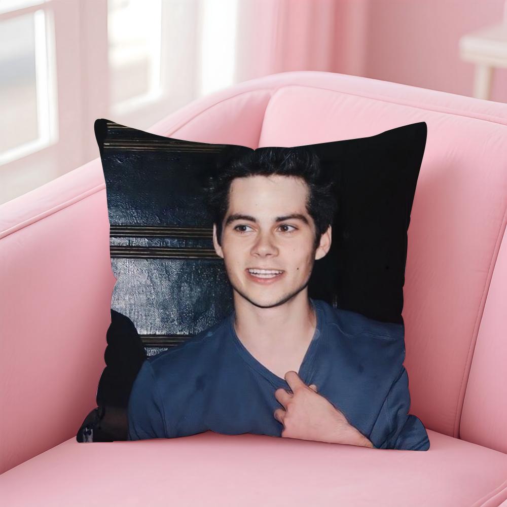 горячий актер D-Дилан О БрайенS Наволочка Удобная Двусторонняя Наволочка Идеально для Автомобиля Дивана Спальни и Многого Другого 12x12Inch