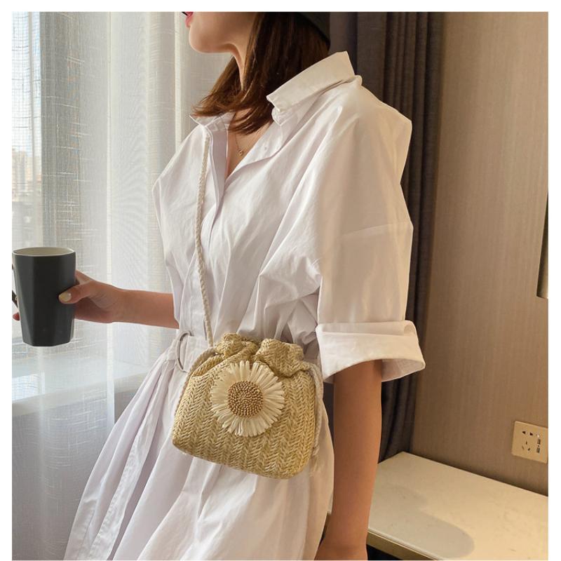 Summer New Fashion Straw Strap Mouth Women's Woven Bag Single Shoulder Bag Crossbody Bag for Travel and Amusement