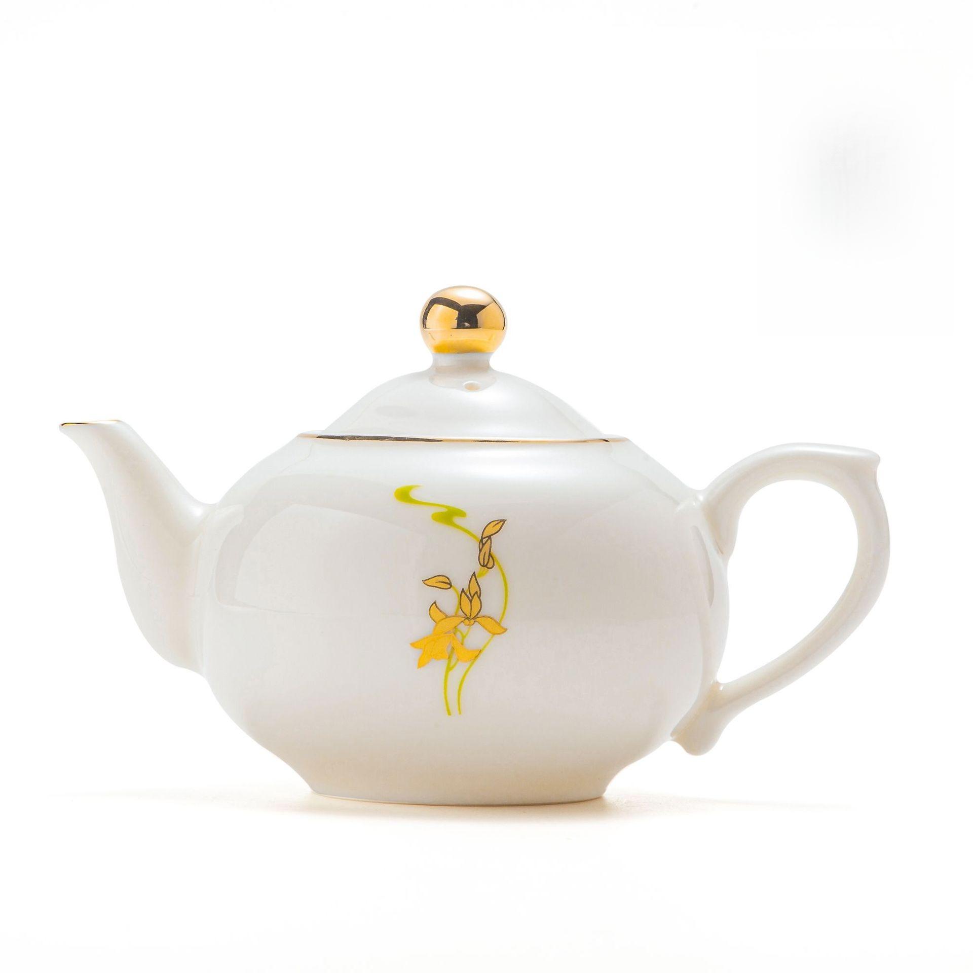 

Mutton Fat Jade Ceramic Teapot with Gold Trim Tea Infuser Home Use Xishi Teapot 220ml