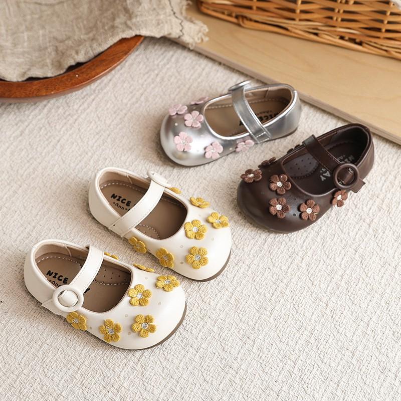 Girls Flat Shoes With Floral Embroidery Soft Sole Low-Cut Princess Style Dresses