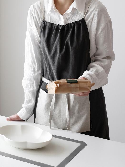 kamomekitchen soft shirring apron Charcoal
