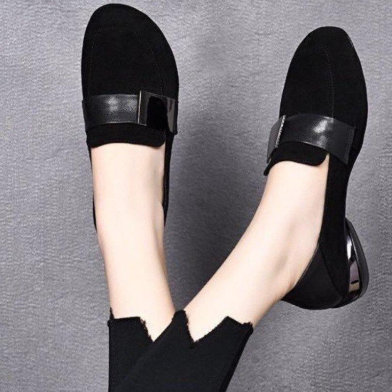 Low-heeled Round Head Buckle Casual Single Shoes Women's New Autumn Black Light Mouth Temperament Thick-heeled Commuter Shoes