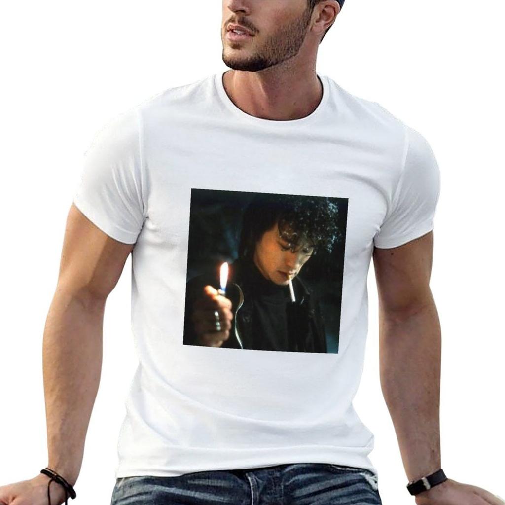 Viktor Zoi Filmstill. Rauchen. T-Shirt All Match Basic Kurzarm Top