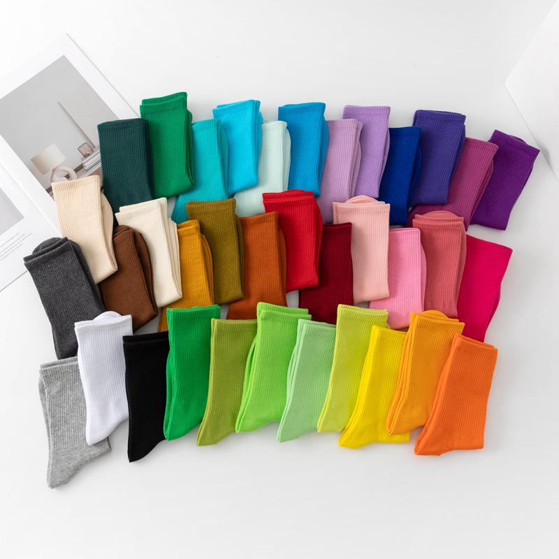 Trendige Damen Regenbogen Socken - Bunte Koreanische Style Süßigkeiten Mittelhohe Baumwollsocken