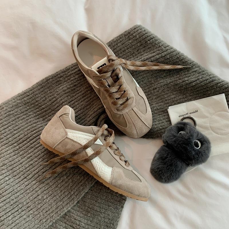 ! Stylish contrasting shoelaces increase 3CM in casual wind