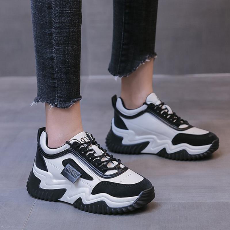 Damen Vulkanisierte Schuhe Atmungsaktive Plateau-Sneaker Herbst Neu Bequeme Freizeitschuhe Klobige Erhöhte Damen Laufschuhe