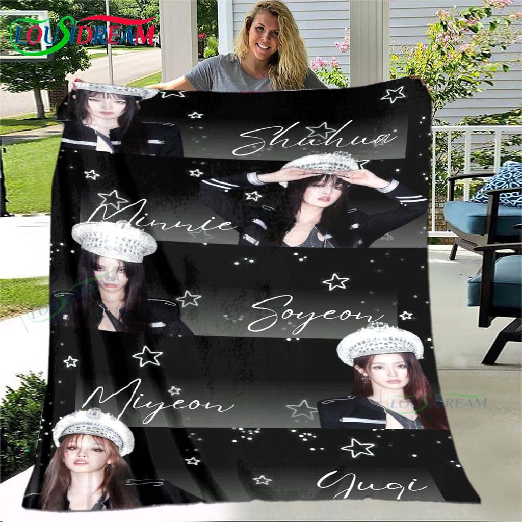 Korean Kpop Girl Group-Yuqi-Soyeon Print Four Seasons Blanket Sofa Cover Travel Bed Plush Blanket Office Break Blanket Gift