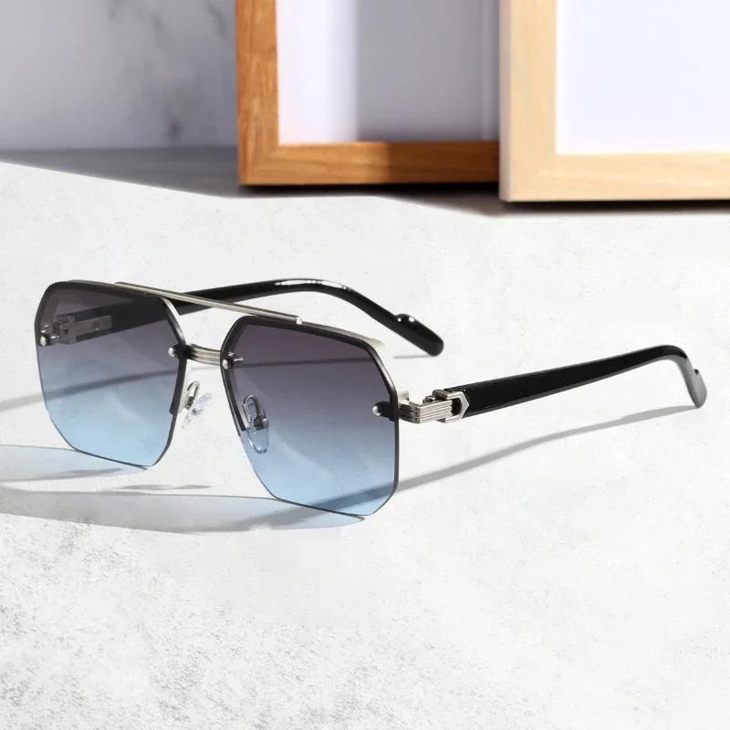 New Versatile Sunglasses Fishing and Travel Sunshade Glasses European and American Stylish Box Sunscreen Sunglasses for Women