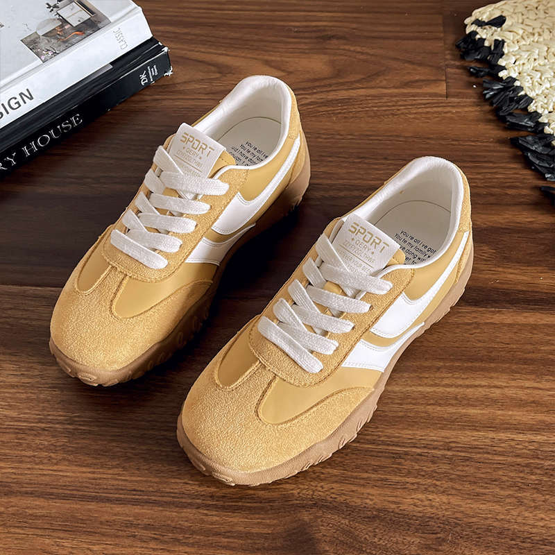 Versatile feet small sports and leisure board shoes women's spring new lightweight thick-soled German training shoes Forrest Gump shoes