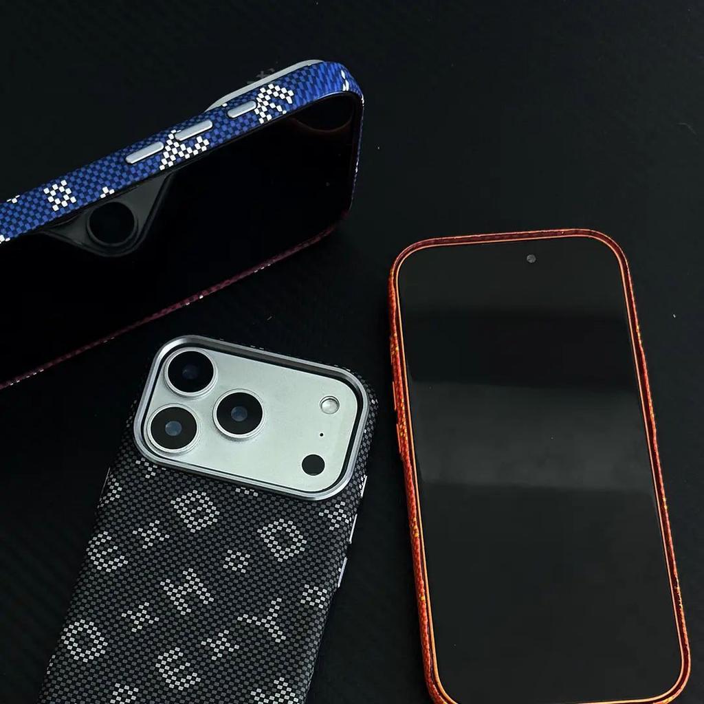 The new iPhone18PROMAX floats through the Kevlar magnetic mobile phone case Apple 17 skin feels anti-drop