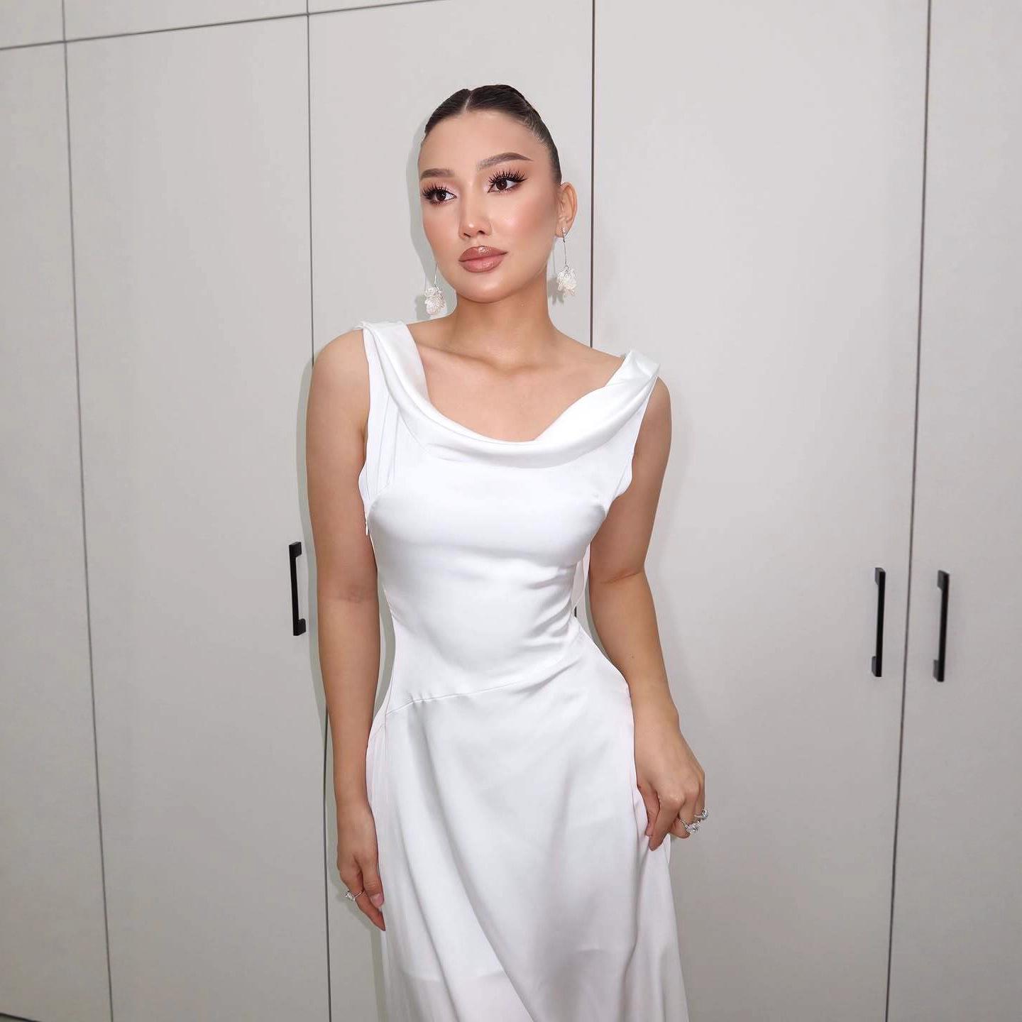 Лето 2025 Новое Повседневное Элегантное Одноплечевое Без Рукавов Длинное Платье L белый