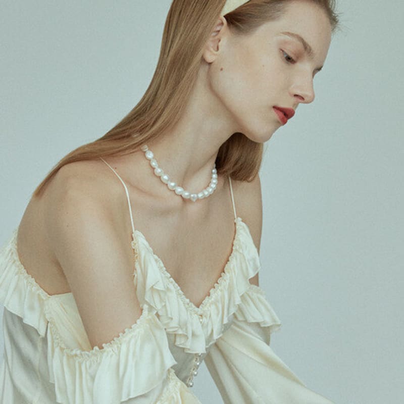 Elizabeth Moments Buttergelbes Samt-Stirnband