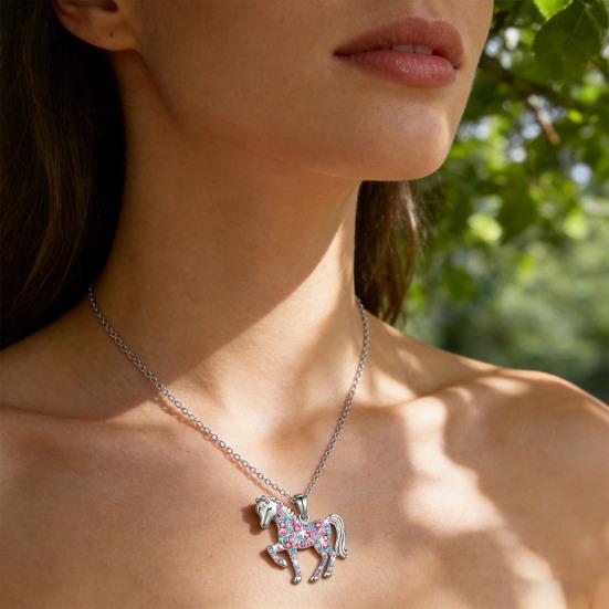 Collier Pendentif Cheval Strass Pierres Fines Synthétiques Colorées Collier Cheval Mignon Pendentif Cheval Étincelant Cadeau pour Femmes Filles Cowgirl