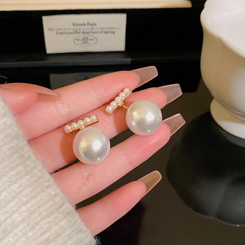 S925 Silver Needle Luxury Pearl & Cat's Eye Stone Earrings for Women – Elegant, All-Match Design.