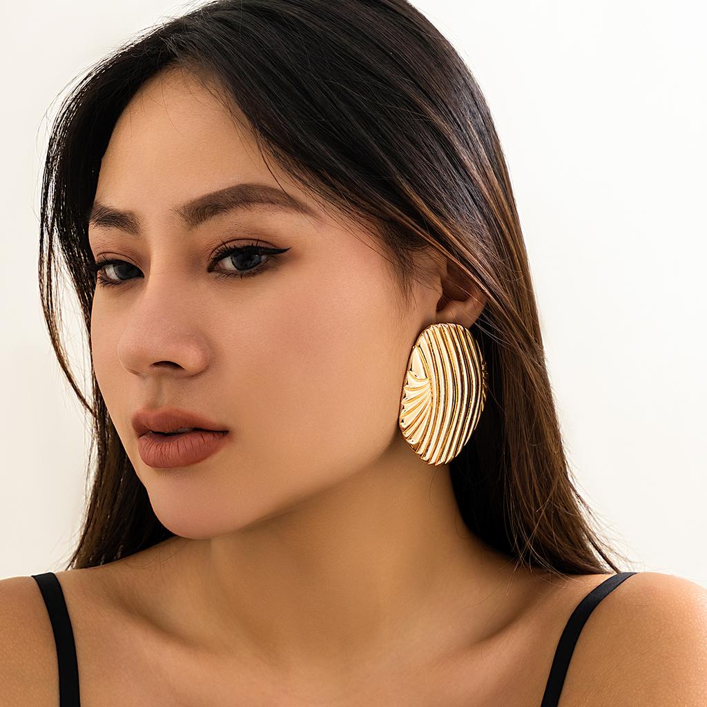 IngeSight.Z Vintage Metal Big Oval Stripe Stud Earrings for Women Punk Gold Color Geometric Earrings Party Jewelry Gift 2026