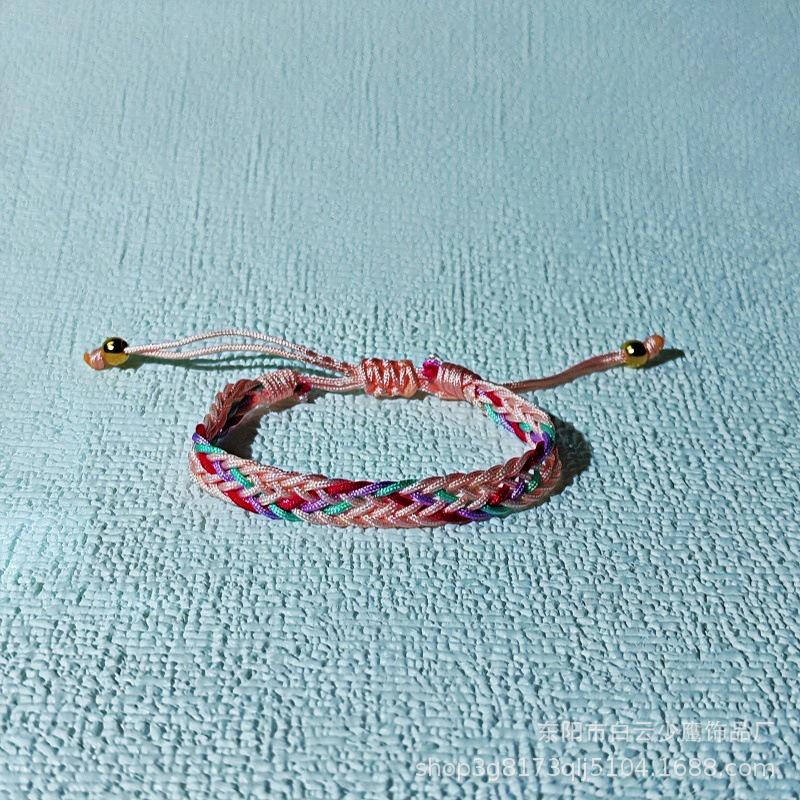 Handgefertigtes künstlerisches verstellbares Armband im nationalen Stil, gewebt