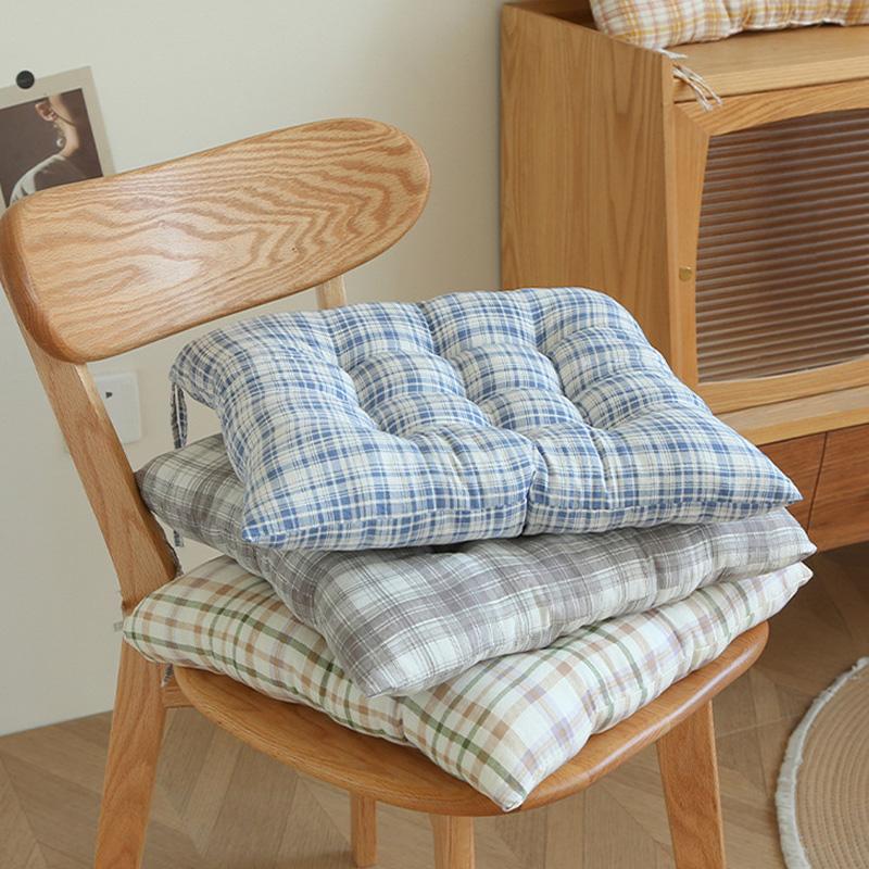 Student Fart Pad Office Supplies Strap Thicken Cotton Pad Winter Checkered Warm Cushion Window Seat Cushion