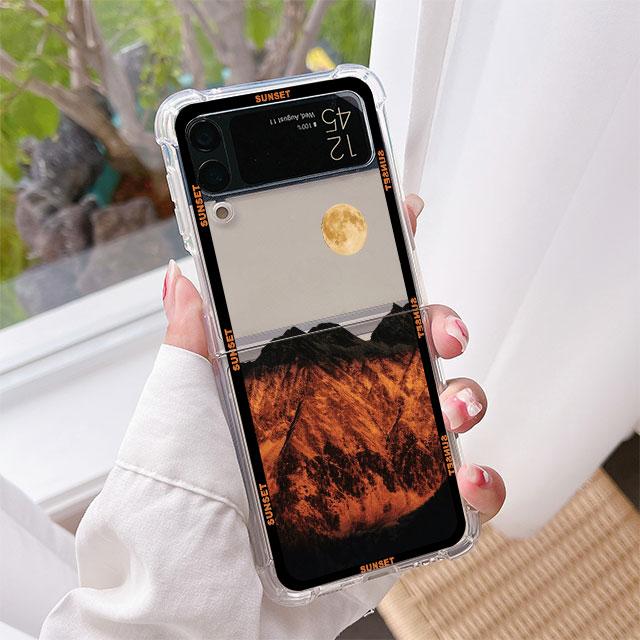 Retro Moon Aesthetic Snow Mountain Luxury Case For Samsung Galaxy Z Flip 3 4 5G Funda Z Flip3 Clear PC Hard Back Phone Coque