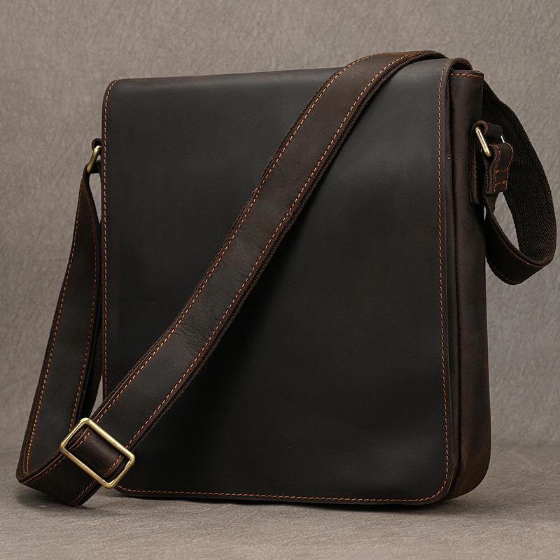 Nuova Borsa a Tracolla da Uomo in Pelle con un Look di Alta Gamma e Casual, Caratterizzata da Uno Strato Superiore di Pelle di Mucca e Una Borsa a Spalla di Grande Capacità