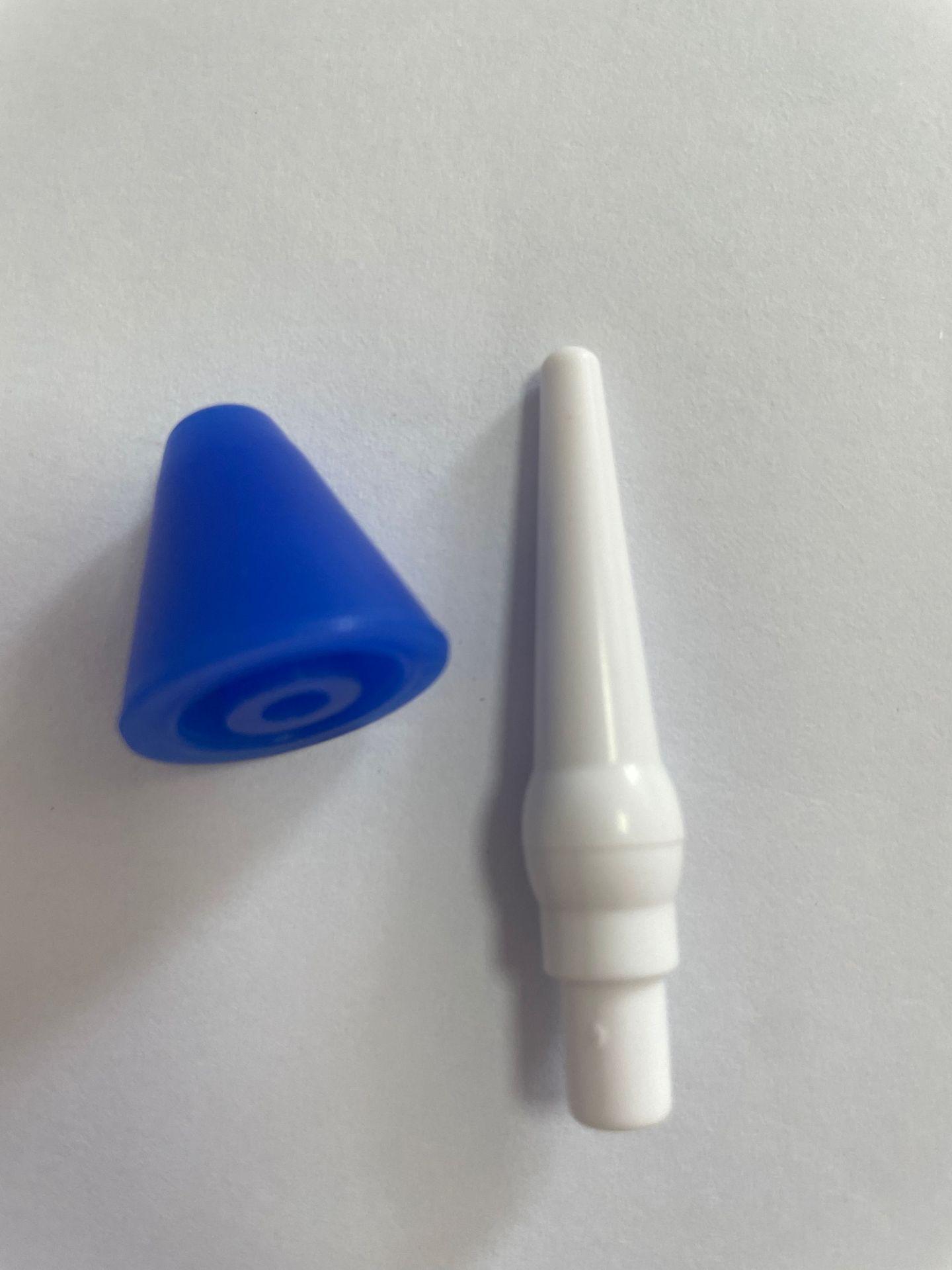 

Портативный ручной очиститель зубов - Изогнутый ирригатор для эффективного ухода за полостью рта