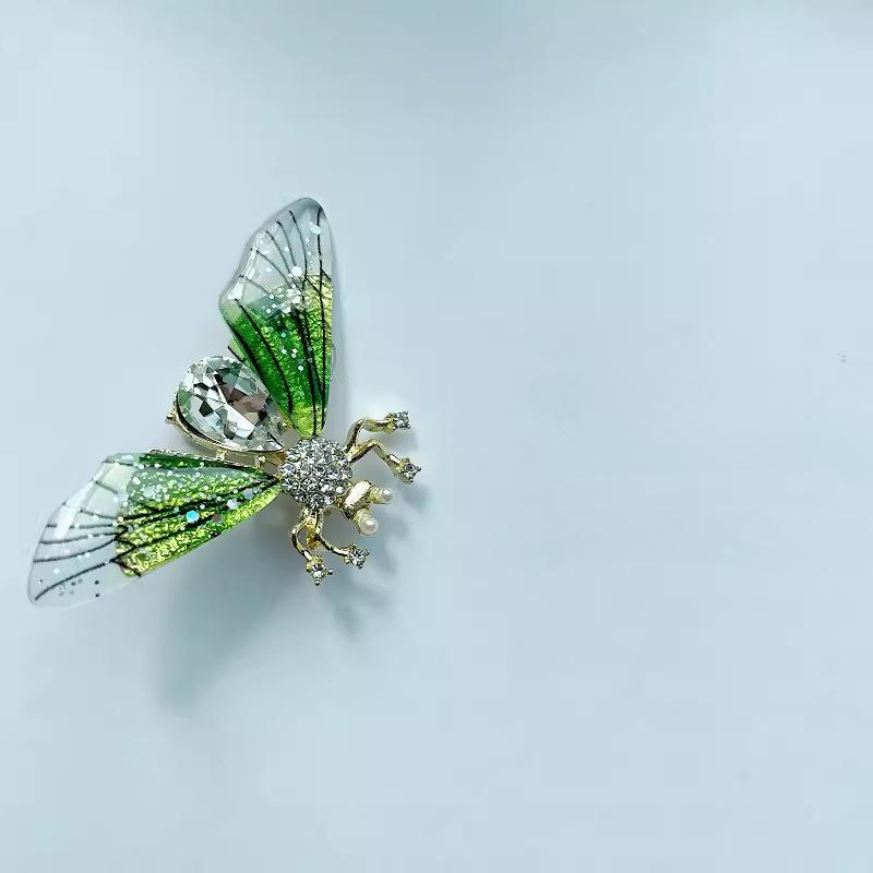 New Fairy Pink Bee Brooch High-end Transparent Wings Fashion Trend Animal Accessories Pin