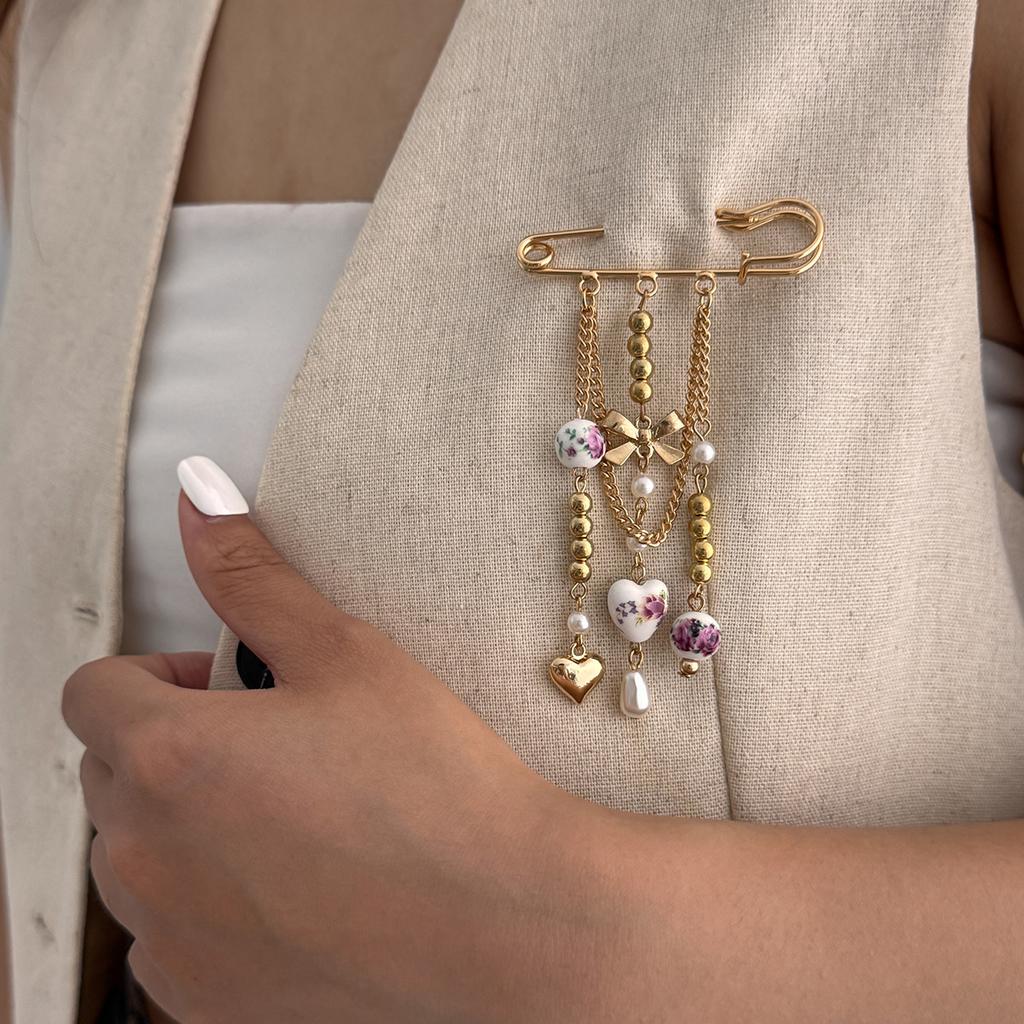 CCB Brooch Badge Shirt Collar Sweet Beaded Bow Tassel Brooches Stylish Pin Waist Buckle Ceramic Bead Pearl Charm Clothes Acce