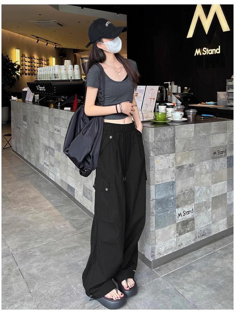 Women's High-Waist Apricot Cargo Pants - Petite Wide-Leg, Spring/Autumn, Casual American Sports Style.