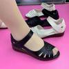 2025 New Summer Sandals Women's Popular Flat-soled Rubber Soft-soled Mother Sandals Women's Middle-aged and Elderly Beach Shoes