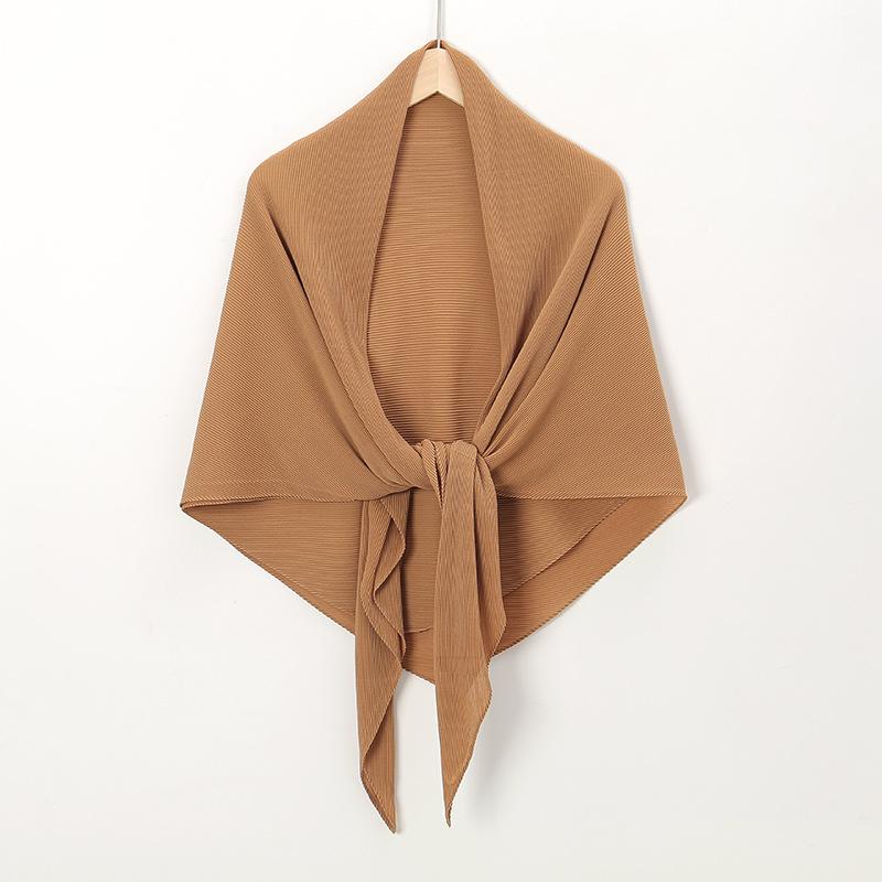 New solid color pearl chiffon wrinkled large square scarf fashionable Malaysia Indonesia solid color wrinkled headscarf scarf