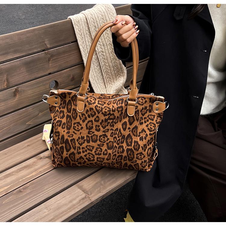 Корейская ретро сумка кроссбоди с леопардовым принтом - Универсальная и легкая плечевая сумка-тоут для женщин