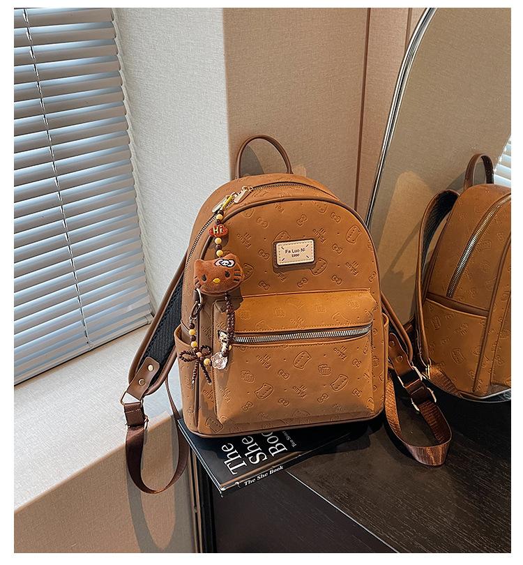Schoolbag Retro Backpack Women's 1011 New Temperament Commuting Versatile Leisure Travel Niche Embossed Design Sense Backpack Tide