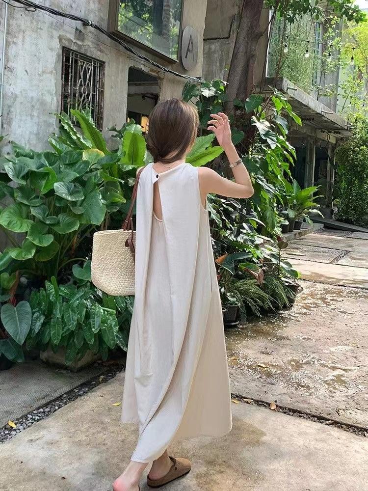 Temperament Sleeveless Outing Dress Women's Summer Loose Back Hollow Design Round Neck Long Vest Skirt