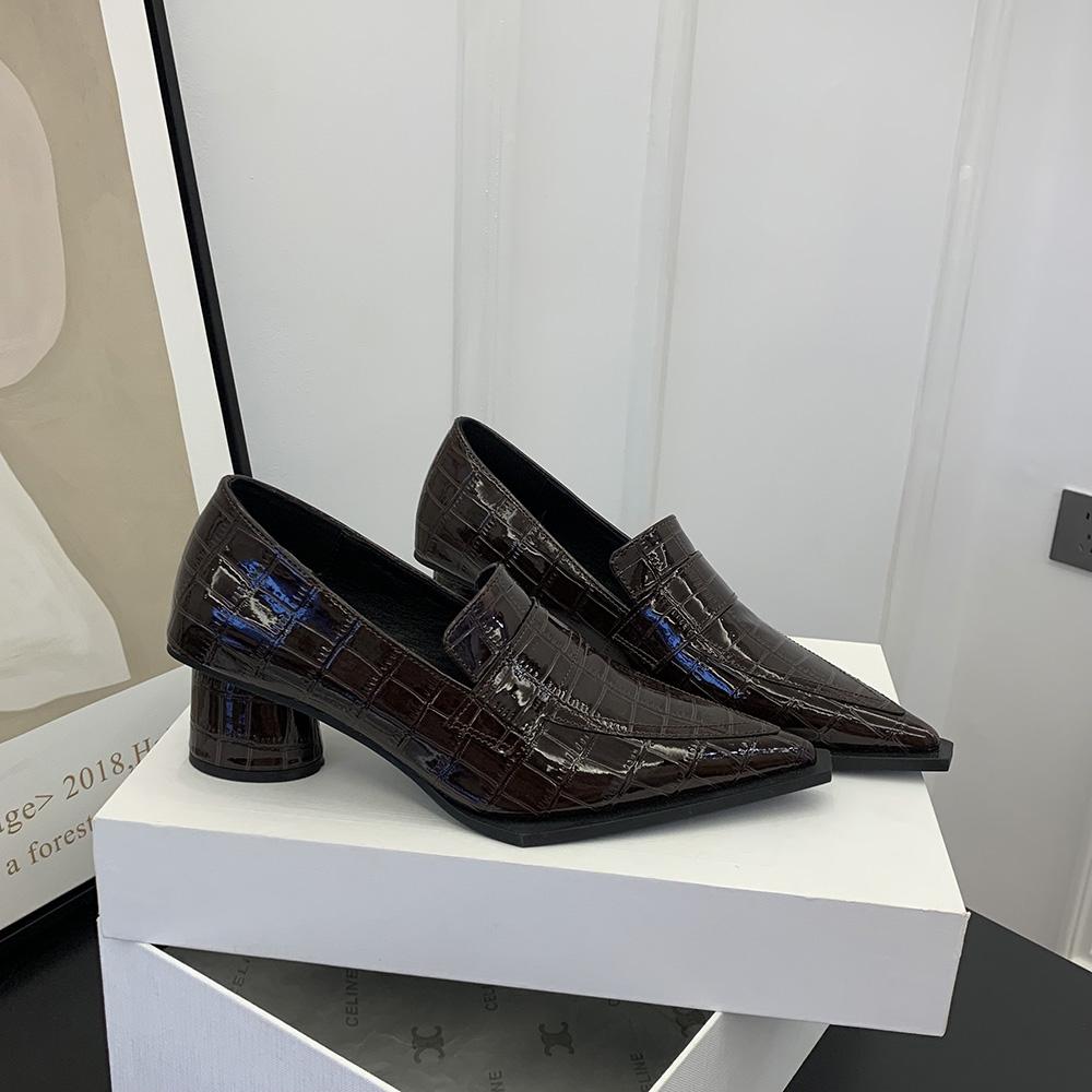 

Модные туфли из лакированной кожи для женщин, новинка 2024 года, модные туфли со змеиным принтом, на круглом каблуке, черные, коричневые, осень-весна 35-39 5.5 чёрный