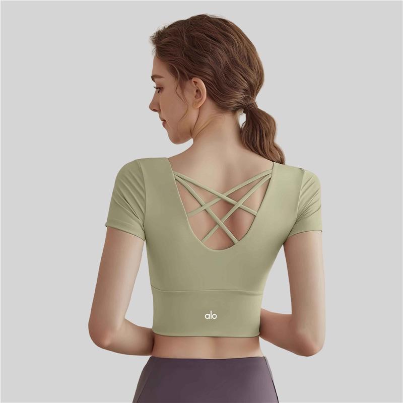 

Жіноча футболка з коротким рукавом Alo Yoga з вбудованими чашечками для фітнесу та пілатесу S (Weight 80-100 lbs)