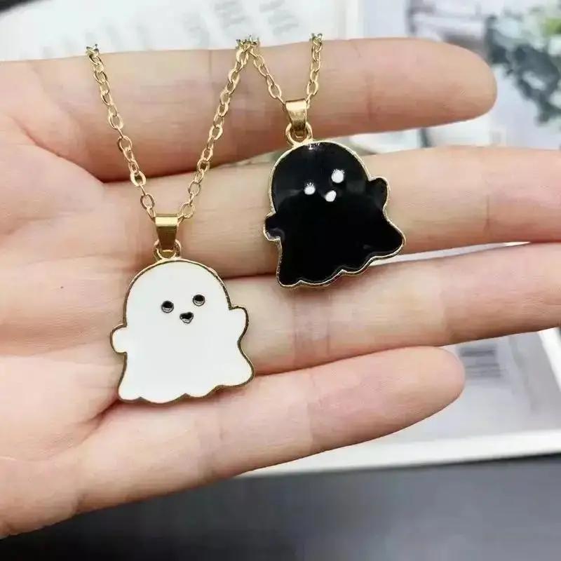 Black White Ghost Necklace Cute Pendant Chain Unisex Fashion Jewelry Halloween Style Cool Niche Personality Accessory Gift
