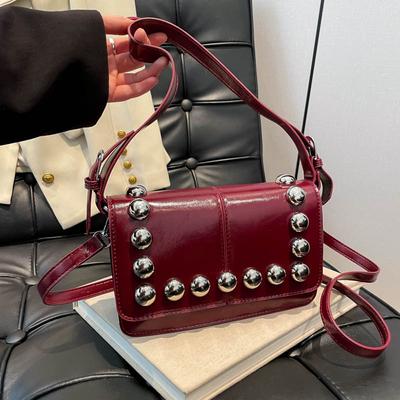 Bags This Year's Popular Bag 2025 New Korean Version Fashion Rivet Shoulder Bag Women's Versatile Messenger Small Square Bag