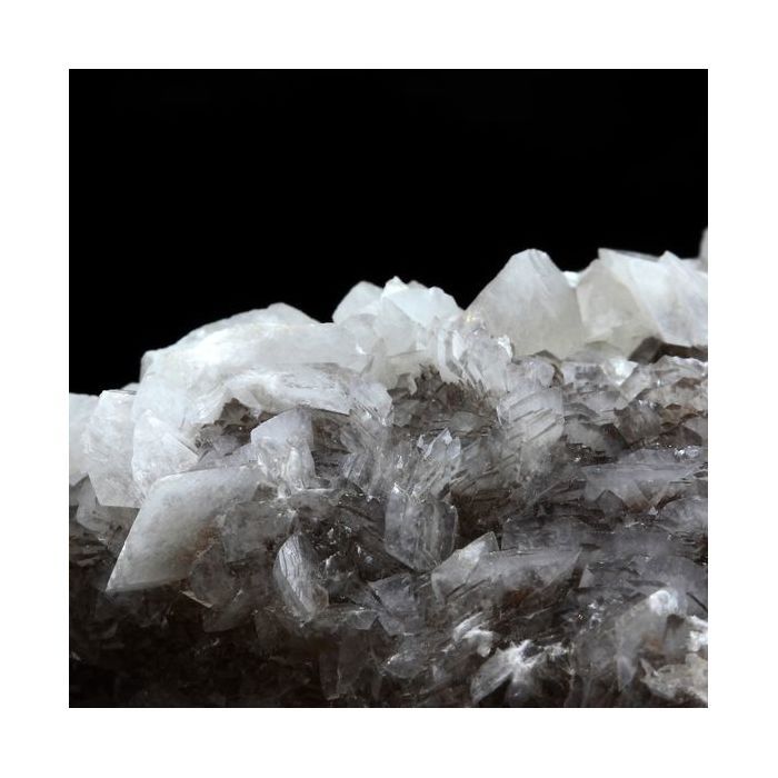 Pierres et Minéraux. Calcite. 874.0 ct. Lamalou-les-Bains, Hérault, France..