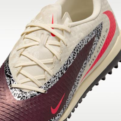 Men's Sneakers Nike United Phantom 6 Low Academy TF 'Burgundy Crush Fossil'