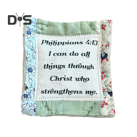 Edredón de oración con bolsillo interior con forma de cruz Edredón de oración con forma de abrazo Edredones de oración con fe Mini edredones con las Sagradas Escrituras Citas inspiradoras Simpatía Regalo de aliento