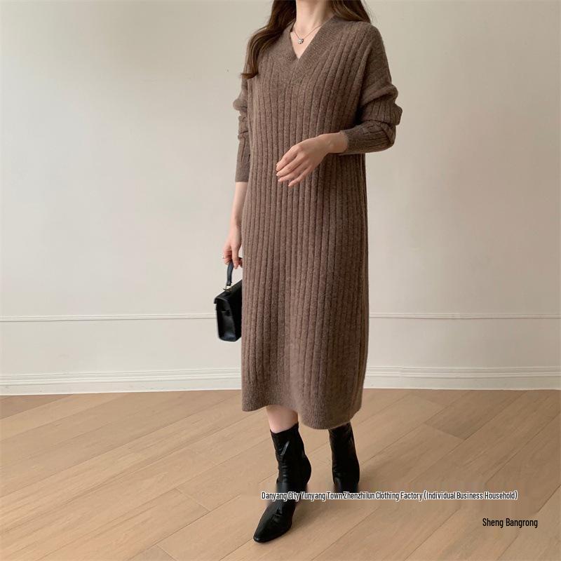 Korean Style V-Neck Knit Dress - Flattering, Mid-Length, Over-the-Knee, Autumn/Winter Women's Fashion
